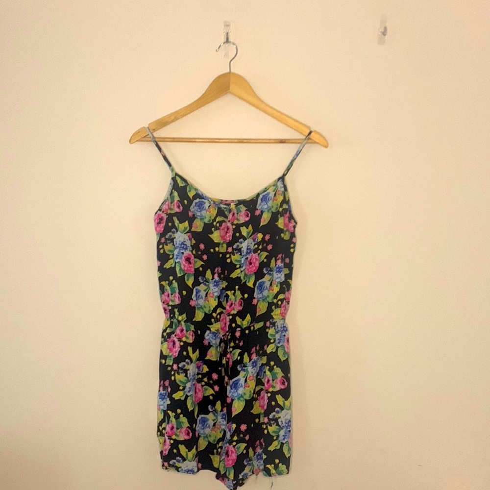 Divided by H&M. Floral Romper. Sz 8